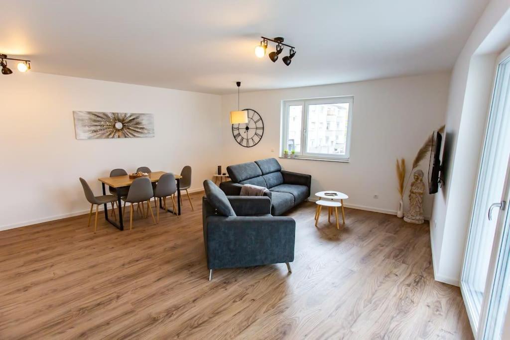 Grosse Cozy 4-Zi-Whg Mit Balkon Naehe Europa Park Und Rulantica Apartment Lahr  Exterior photo